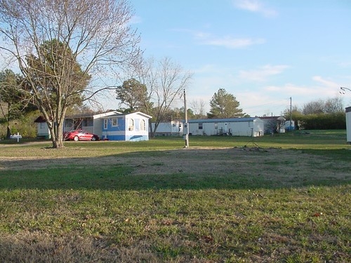 Vivian Jarrett Cir in Arab, AL - Building Photo