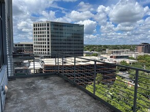 800 W 5th St in Austin, TX - Building Photo - Building Photo