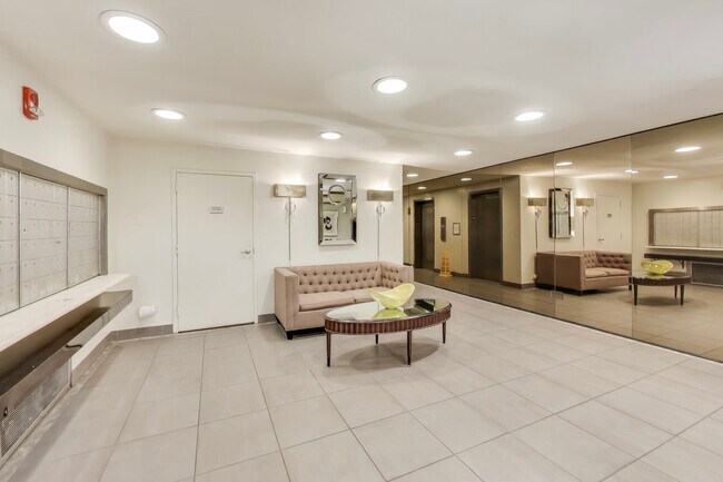 1339 N Dearborn St in Chicago, IL - Building Photo - Building Photo