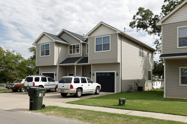 501-517 S Ponca Ave in Norman, OK - Foto de edificio - Building Photo