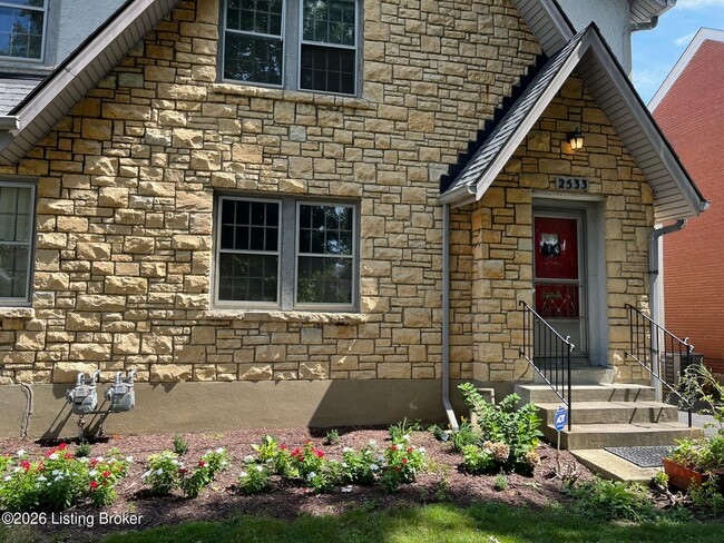 property at 2533 Broadmeade Rd