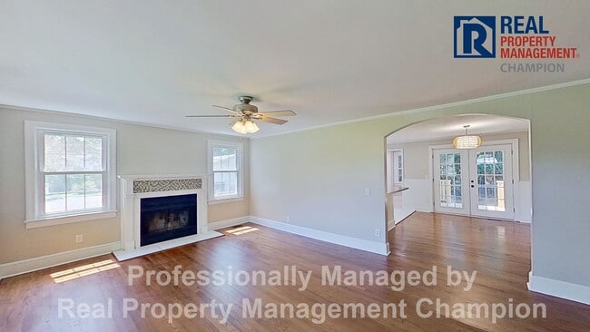 322 E Wallace St in Burgaw, NC - Building Photo - Building Photo