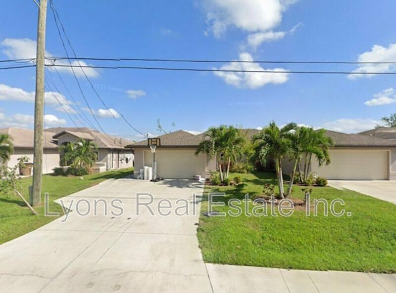 537 Cultural Park Blvd in Cape Coral, FL - Building Photo