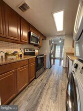 2313 McClellan Ct in Dumfries, VA - Foto de edificio - Building Photo