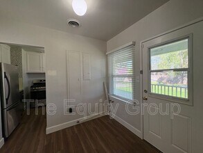 1610 W College Ave in Visalia, CA - Building Photo - Building Photo