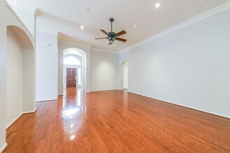 14610 Farrawood Dr in Cypress, TX - Building Photo - Building Photo