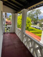 189 S Martel Ave, Unit 189 South Martel Avenue in Los Angeles, CA - Foto de edificio - Building Photo