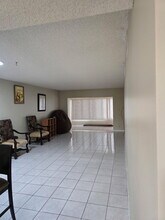 3186 Via Poinciana in Greenacres, FL - Building Photo - Building Photo