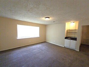 4718 Reynaldo Dr in Spring, TX - Building Photo - Building Photo