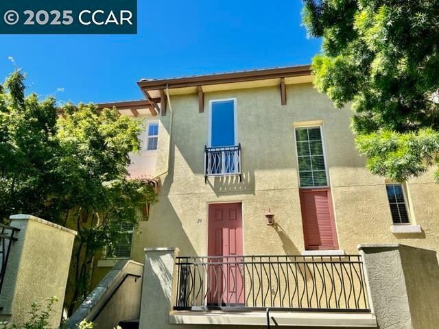 34 Warhol Way in Pleasant Hill, CA - Building Photo