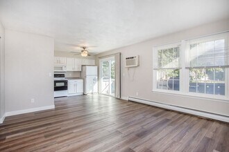 1835 W Michigan Ave in Battle Creek, MI - Building Photo - Building Photo