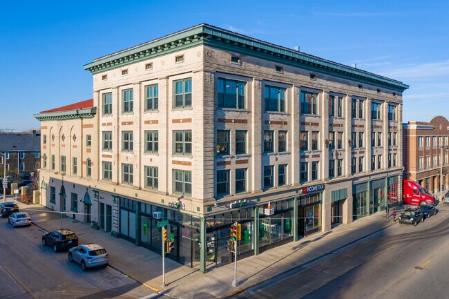 601-615 W Historic Mitchell St