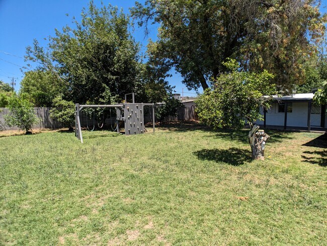 6516 N 13th St in Phoenix, AZ - Foto de edificio - Building Photo