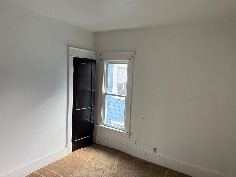 97 Rutland St, Unit Upper in Buffalo, NY - Building Photo