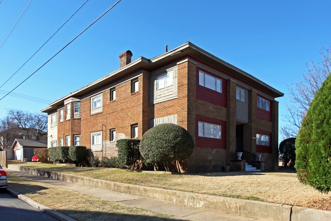 1000 NW 19th St in Oklahoma City, OK - Building Photo