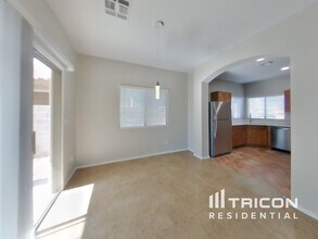 337 N 103rd Pl in Apache Junction, AZ - Building Photo - Building Photo