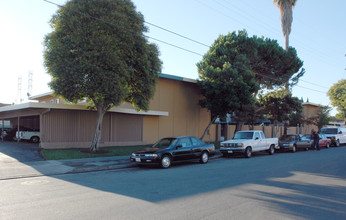 Sunrise Apartments in Sunnyvale, CA - Foto de edificio - Building Photo