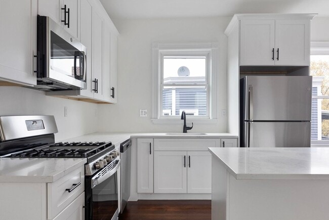 property at 92 Day St