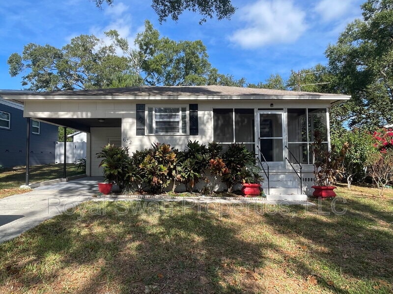 632 Glendale St in Lakeland, FL - Foto de edificio