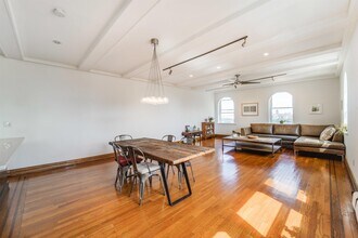 6701 JFK Blvd E in West New York, NJ - Building Photo - Building Photo
