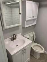 6644 N 8th St, Unit 2 in Philadelphia, PA - Foto de edificio - Building Photo