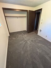 630 Ratcliff Dr SE-Unit -632 Ratcliff Dr in Salem, OR - Building Photo - Building Photo
