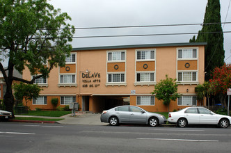 DeLaVe Villa Apartments in San Jose, CA - Building Photo - Building Photo