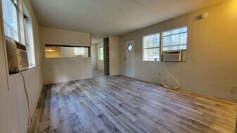 1920 NW 119th Ct in Ocala, FL - Building Photo