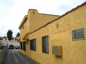 8821 Van Nuys Blvd in Panorama City, CA - Building Photo