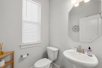 8602 McKamy Dr in Austin, TX - Building Photo - Building Photo