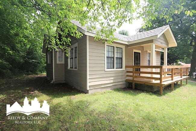 1072 Walk Rd in Memphis, TN - Building Photo - Building Photo