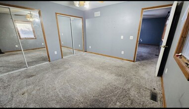 29543 Eiffel Ave in Warren, MI - Building Photo - Building Photo