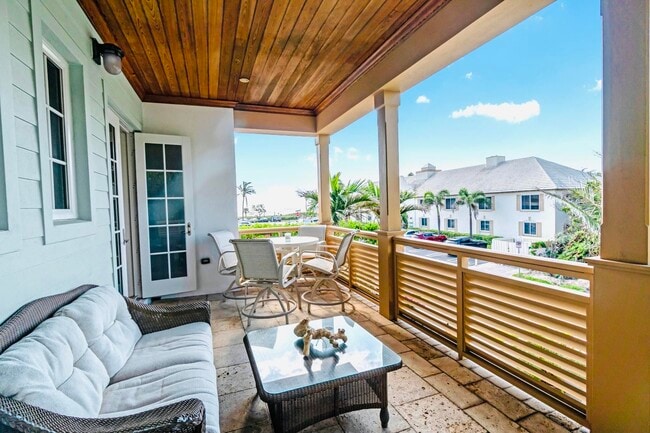 1127 Miramar Dr in Delray Beach, FL - Foto de edificio - Building Photo