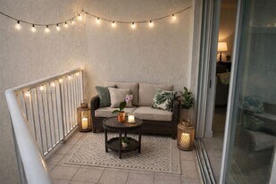 280 SW 20th Rd in Miami, FL - Building Photo