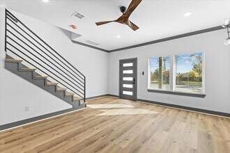 7949 Attwater St, Unit B in Houston, TX - Building Photo - Building Photo