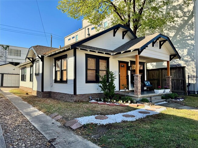 1904 McDuffie St in Houston, TX - Building Photo - Building Photo