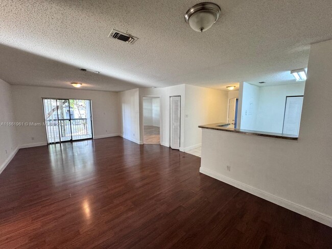 11229 W Atlantic Blvd in Coral Springs, FL - Building Photo - Building Photo