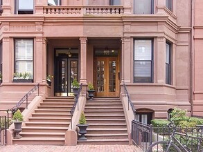 198 Beacon St in Boston, MA - Building Photo - Building Photo