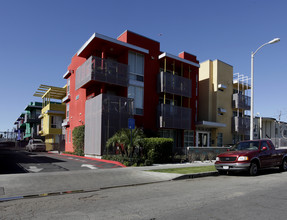 Fiesta House Senior Housing in Reseda, CA - Building Photo - Building Photo