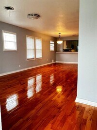 1105 Elliston St photo'