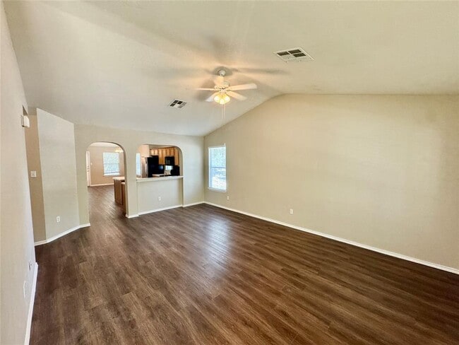 664 Hogan in Kyle, TX - Building Photo - Building Photo