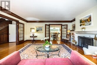 241 Forest Hill Rd in Toronto, ON - Building Photo - Building Photo