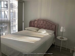 181 Dundas St E in Toronto, ON - Building Photo - Building Photo