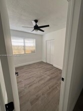 400 NW S River Dr, Unit 4 in Miami, FL - Building Photo - Building Photo