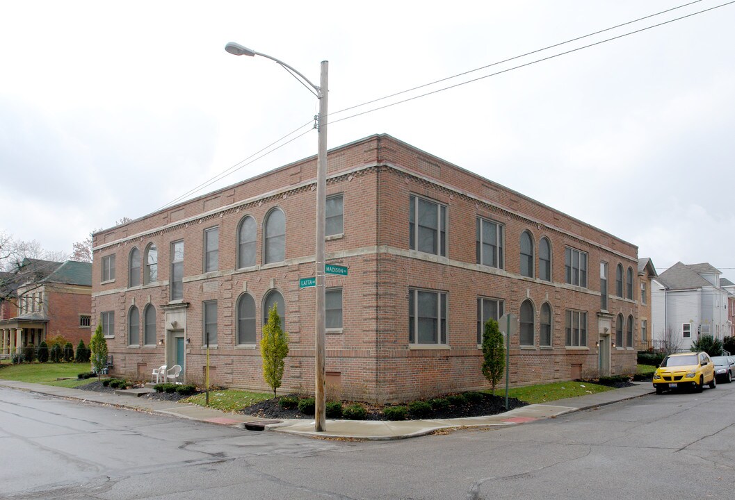 1377 Madison Ave in Columbus, OH - Foto de edificio