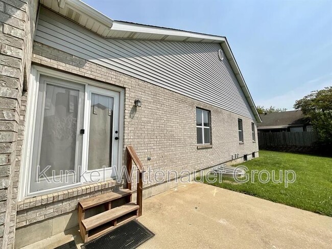 346 Radcliff Rd in Belleville, IL - Building Photo - Building Photo