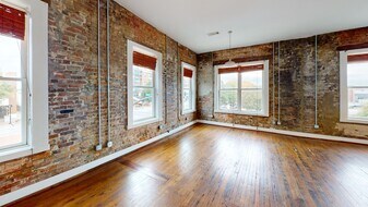 1250 Broadway in Columbus, GA - Building Photo