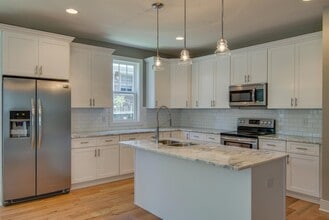 1610 Northview Ave, Unit B in Nashville, TN - Building Photo - Building Photo
