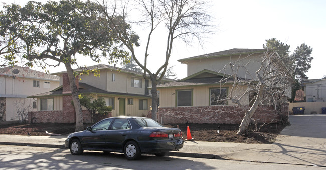 1220 Cortez Dr in Sunnyvale, CA - Building Photo - Building Photo