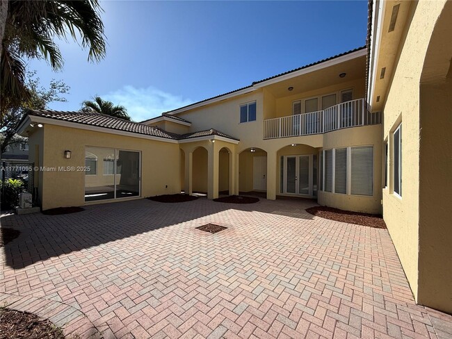 2250 SE 19th Ave in Homestead, FL - Building Photo - Building Photo